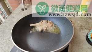 小米新手2青椒炒鸡肉