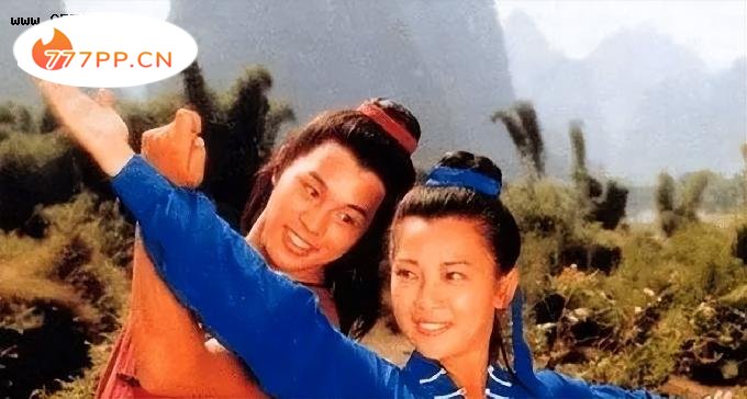 离婚25年，李连杰与前妻黄秋燕再度重逢，发生了怎样的故事？