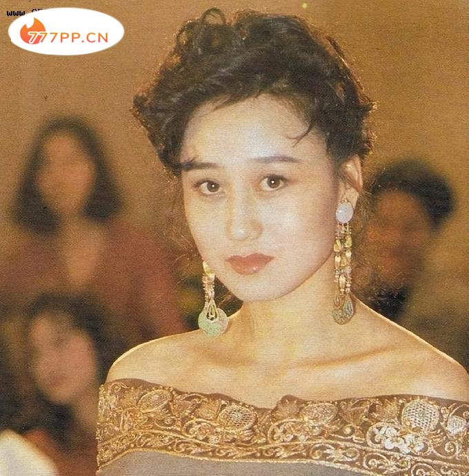 离婚25年，李连杰与前妻黄秋燕再度重逢，发生了怎样的故事？