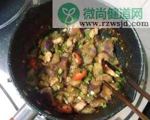 超级少油版的『肉丁烧茄子