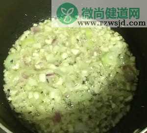 小龙虾炒饭