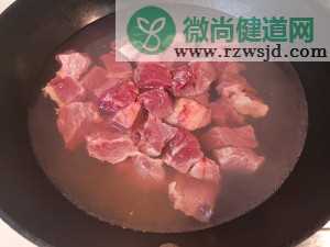 萝卜烧牛肉/萝卜炖牛肉的热