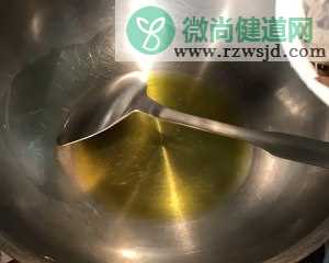 喜欢原味~3分钟清炒小河虾