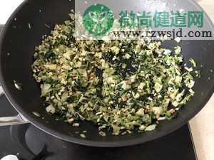 马兰头卷心菜炒豆干