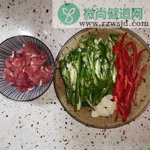 海米炒莴笋尖&辣椒炒肉