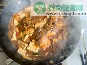 无难度鲜美入味鱼头烧豆腐