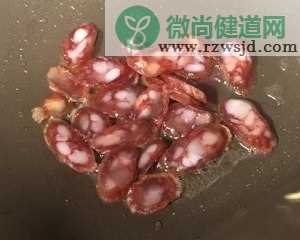 色香味俱全的虾仁腊肠蛋炒饭——超详细食谱