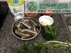 灯笼椒炒蛏子的热菜家常菜