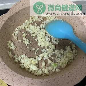 蒜香烧烤味土豆肉丁