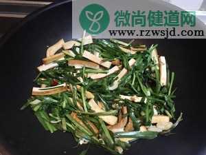 小炒韭菜豆腐干