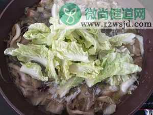 白菜五花肉炖粉丝