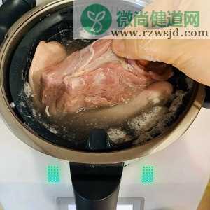 小鲍鱼红烧肉的热菜家常菜