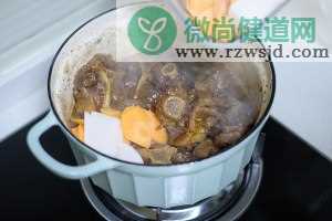 炖牛尾北鼎珐琅铸铁锅食谱