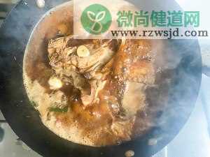 无难度鲜美入味鱼头烧豆腐