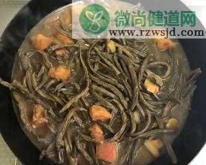 红烧肉炖干豆角