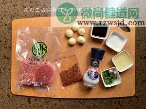 热拌蒜香牛肉片的热菜家常菜