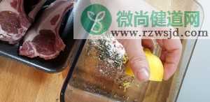 好吃到舔盘的生煎香草羊扒，肉嫩多汁