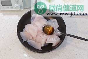 蒜香巴沙鱼—北鼎蒸炖锅食谱