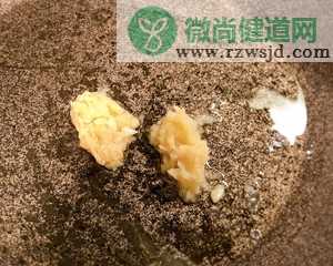 又香又嫩的秘制炖鸡腿