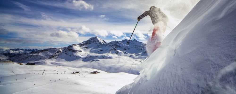 女人梦见滑雪有何寓意