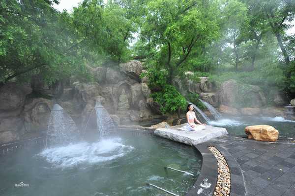 泡温泉什么季节合适 泡温泉