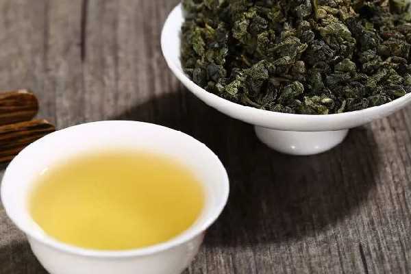 青茶是乌龙茶吗 青茶是半发酵茶吗