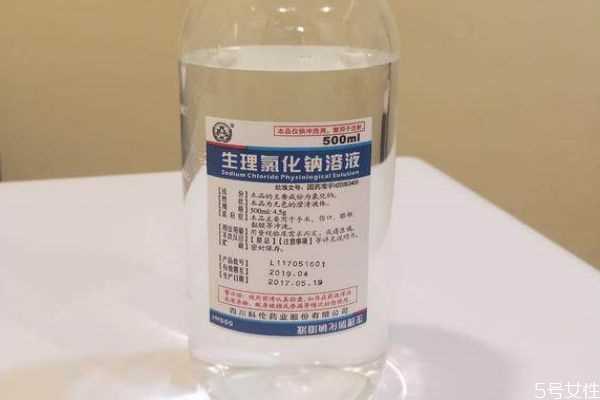 生理盐水可以去闭口吗 生理盐水湿敷的作用