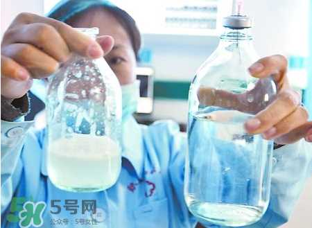 生理盐水怎么洗鼻子？生理盐水洗鼻子难受吗？