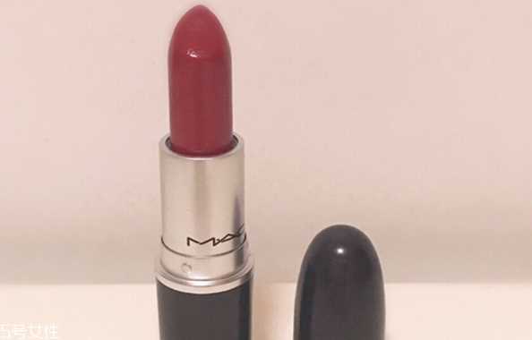 mac ladybug和迪奥999哪个好 mac ladybug试色